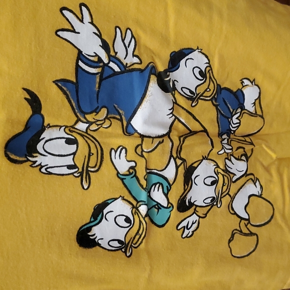 Donald and Nephews T-shirt - Picture 2 of 4
